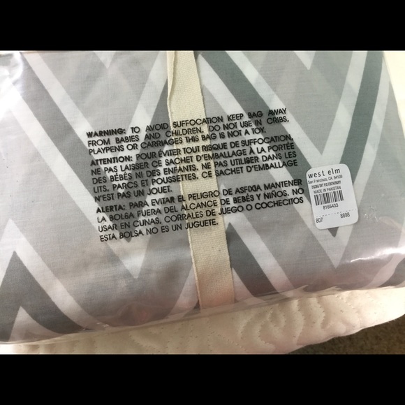 New in Packaging West Elm Duvet - Picture 5 of 6